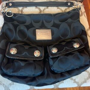 Coach poppy hand bag